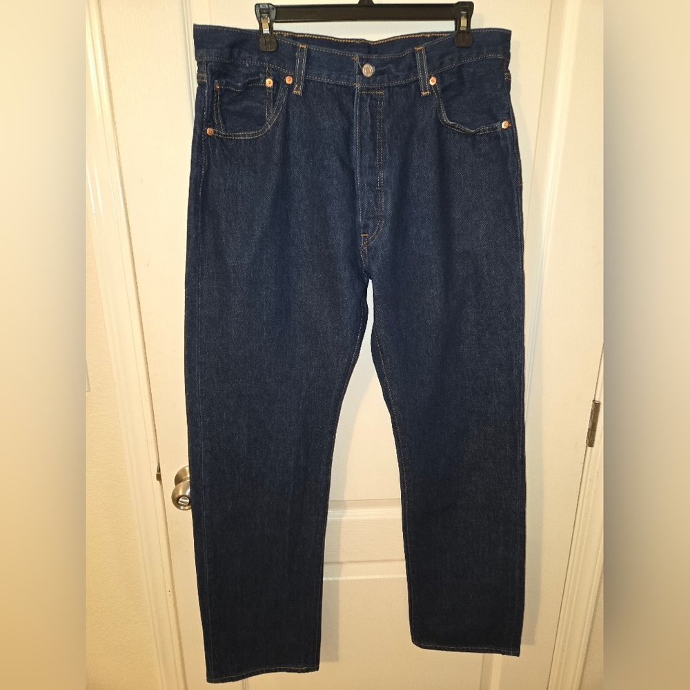 Levi Original Shrink To Fit Classic Blue Denim Jeans, New WO Tags. Washed.